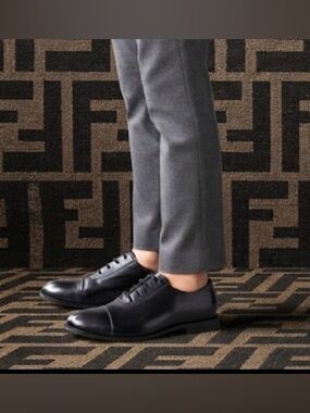 Authentic Fendi luxury designer dark navy blue Oxford derby dress shoes sz 13